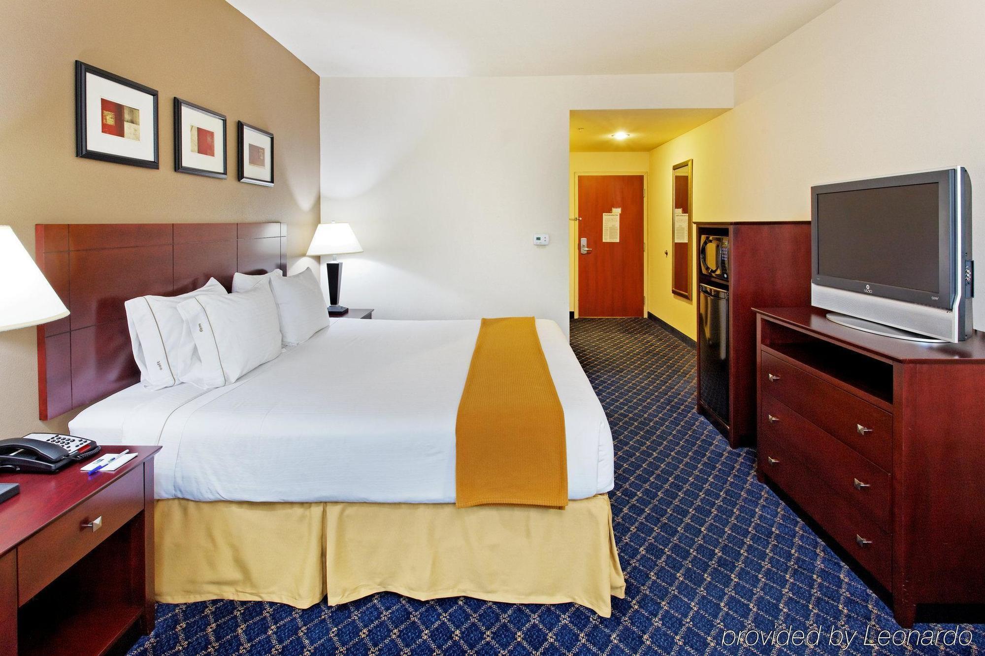 Holiday Inn Express & Suites Cookeville By Ihg Δωμάτιο φωτογραφία